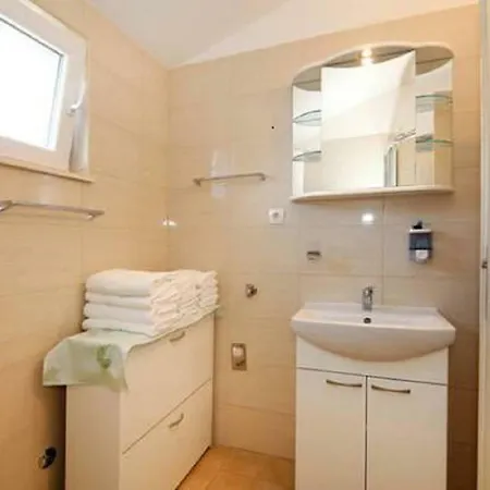 Apartman Maci דירה Vrsine