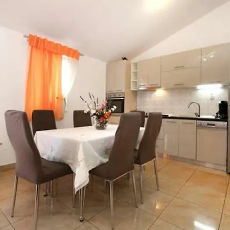 Apartman Maci *